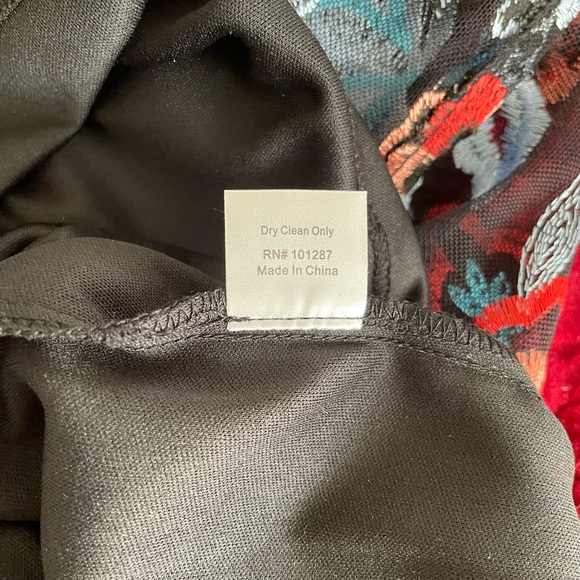 NWT Embroidered floral mesh maxi dress - Picture 4 of 5